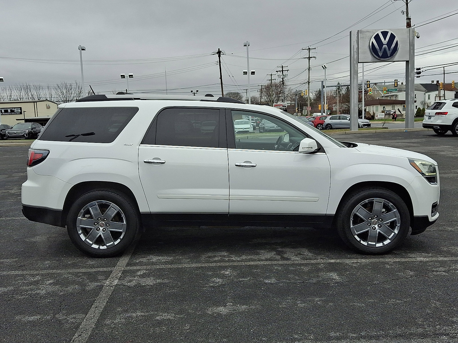 Used 2017 GMC Acadia Limited SLT AWD/4WD image 7