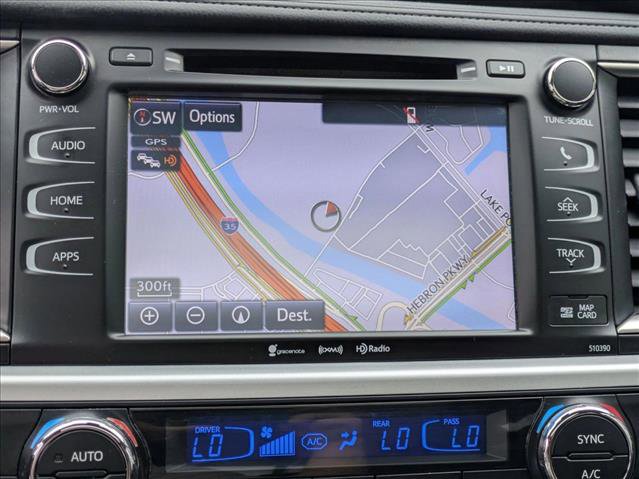 Used 2019 Toyota Highlander XLE FWD image 15