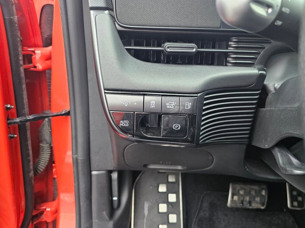 Used 2025 Hyundai Ioniq 5 N image 27