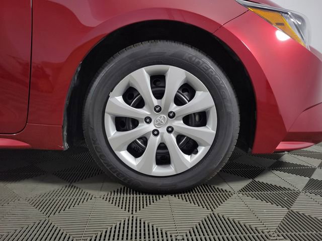 Used 2025 Toyota Corolla LE FWD image 11