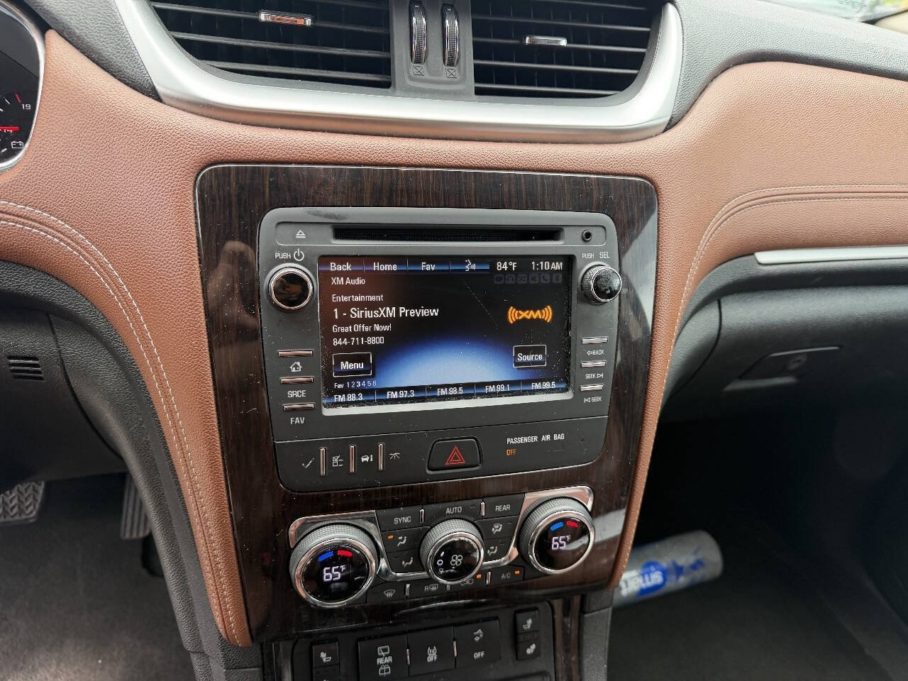 Used 2016 Chevrolet Traverse LT FWD image 11