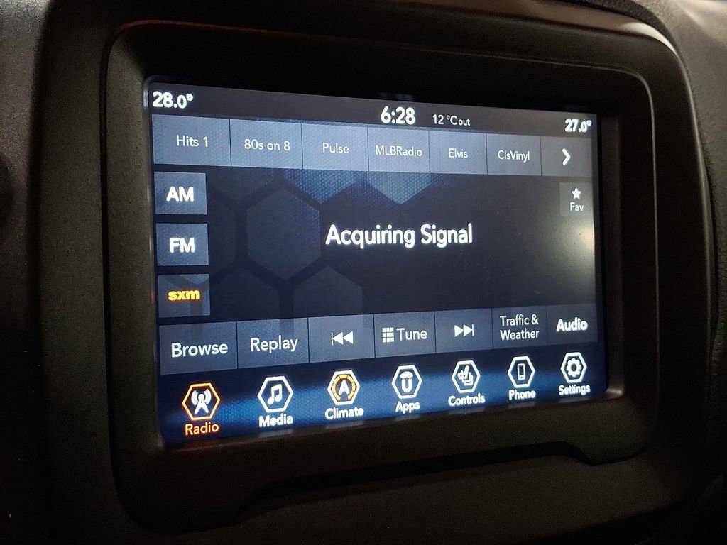 Used 2020 Jeep Renegade Latitude w/ Cold Weather Group image 13