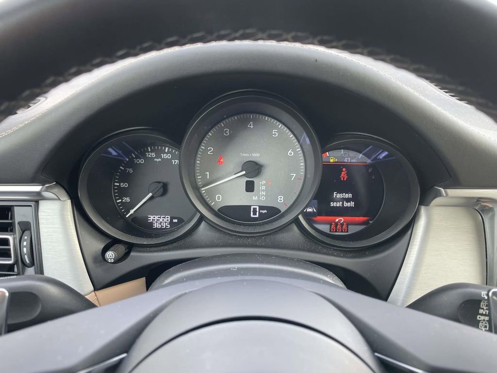 Used 2022 Porsche Macan S image 34