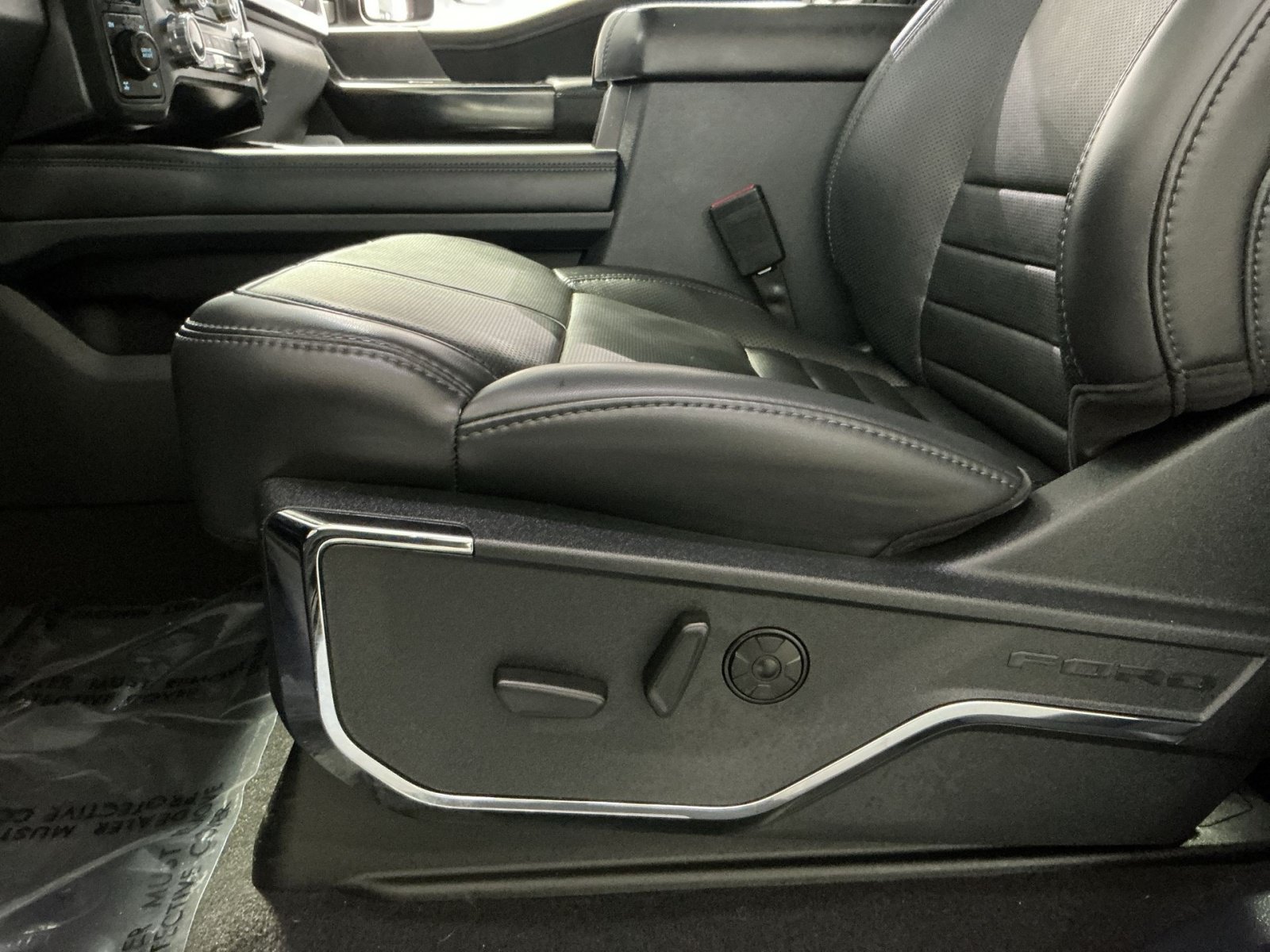 Used 2025 Ford F250 Platinum AWD/4WD image 15