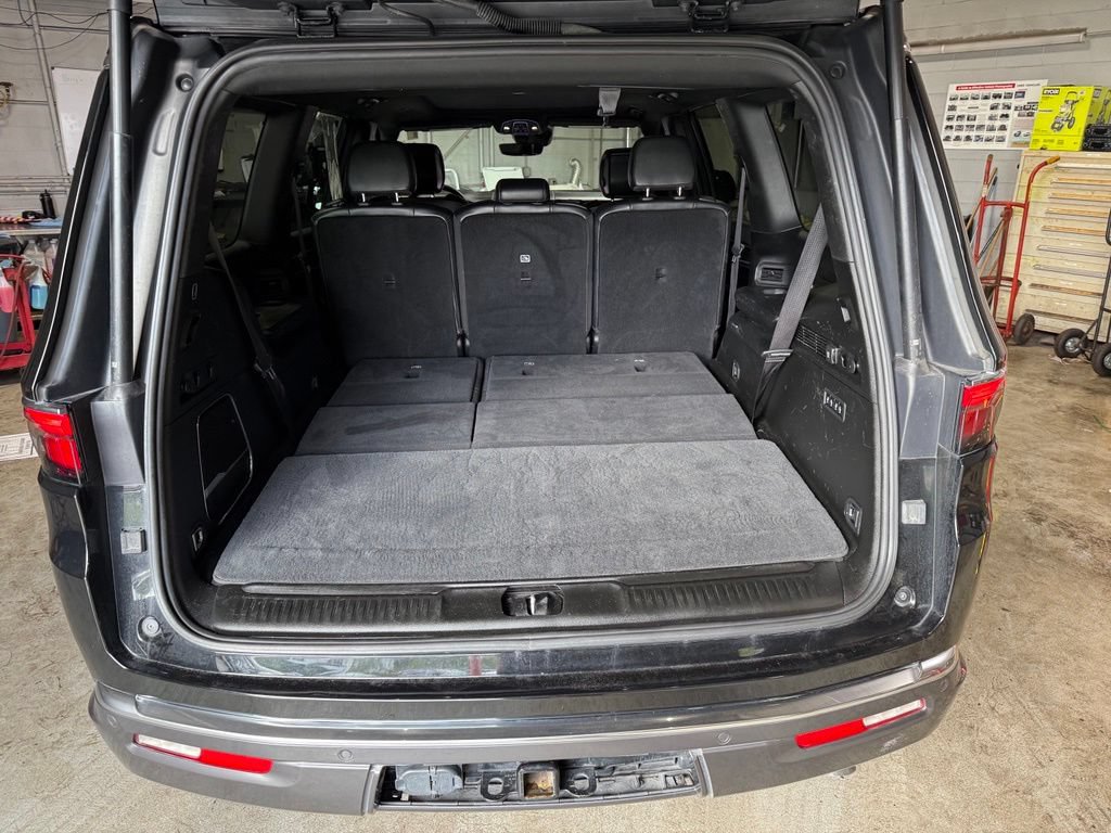 Certified 2022 Jeep Wagoneer Series III w/ Premium Group I AWD/4WD image 29