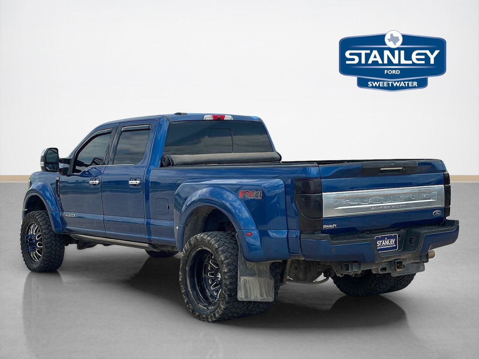 Used 2022 Ford F450 Platinum w/ FX4 Off-Road Package AWD/4WD image 7