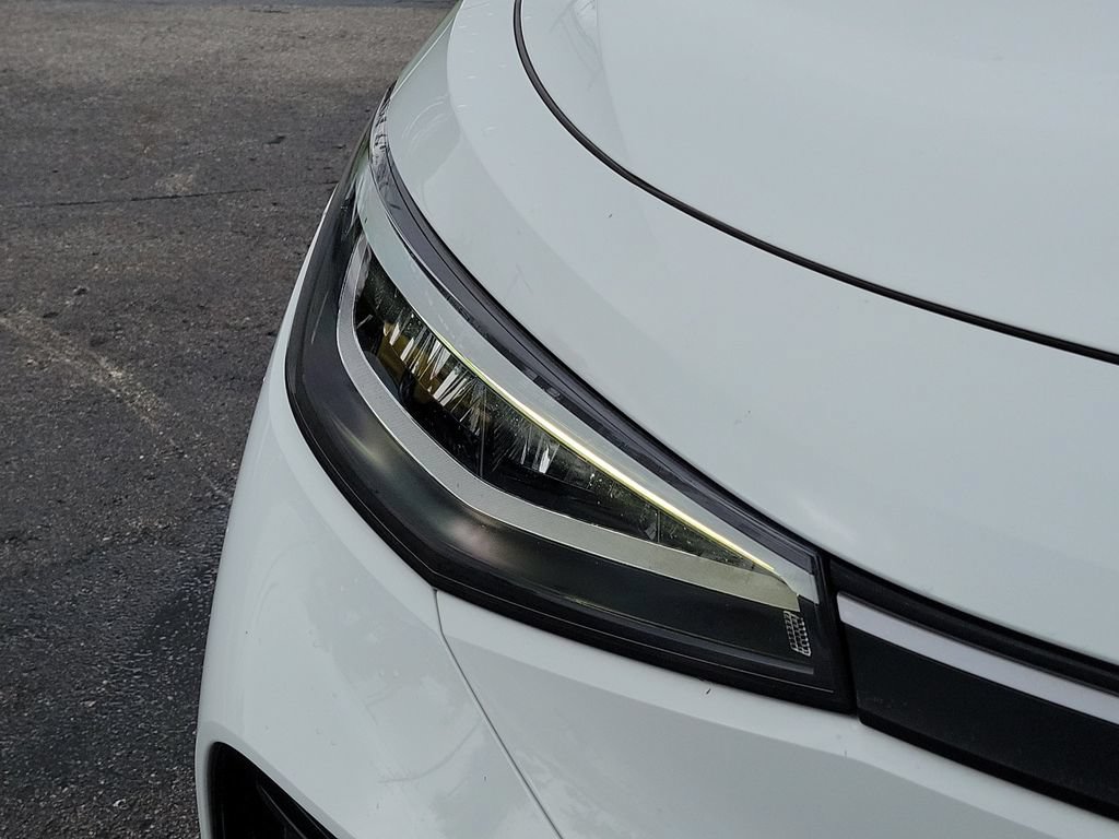 Certified 2024 Volkswagen ID.4 2WD image 29