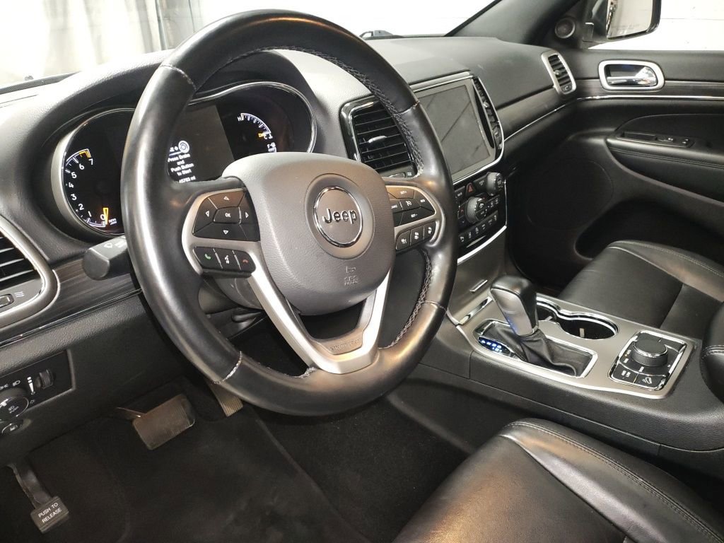 Used 2022 Jeep Grand Cherokee Limited image 23
