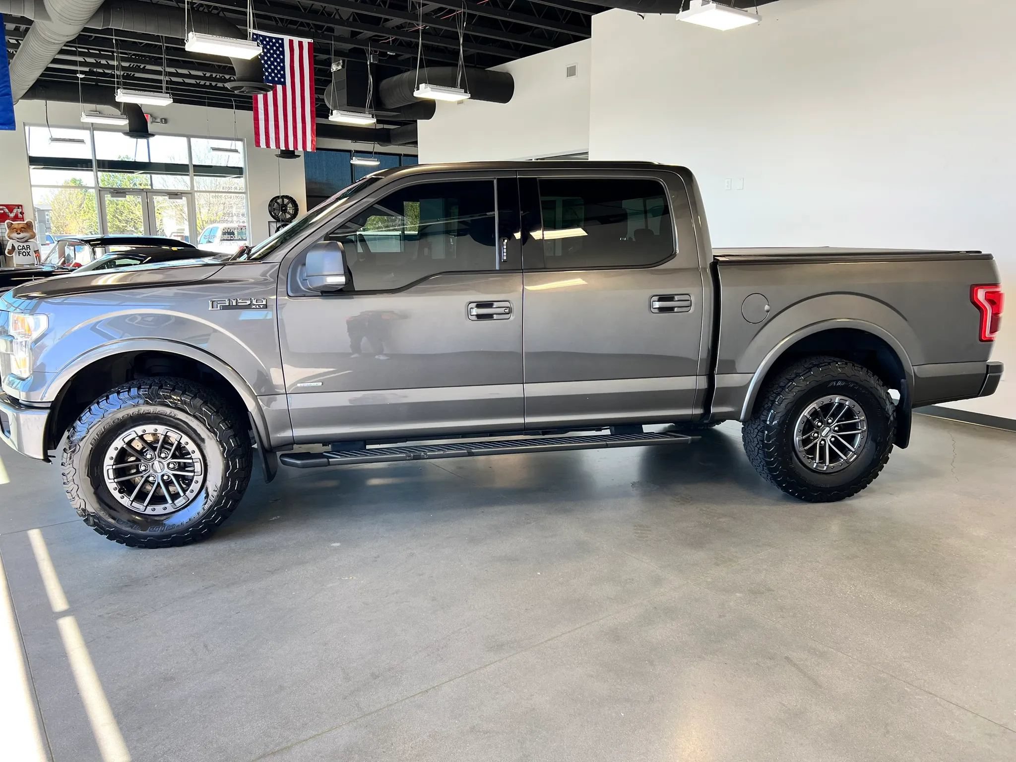 Used 2015 Ford F150 XLT w/ Equipment Group 302A Luxury AWD/4WD image 4