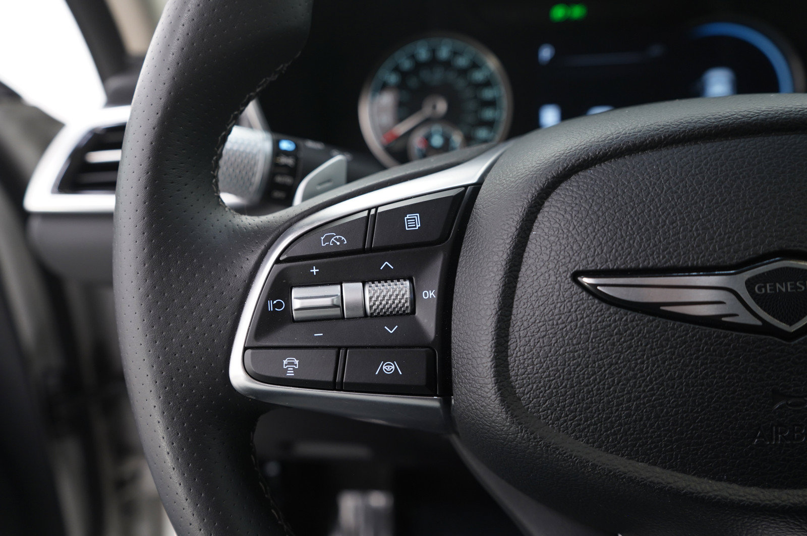 Used 2026 Genesis G70 2.5T AWD/4WD image 25