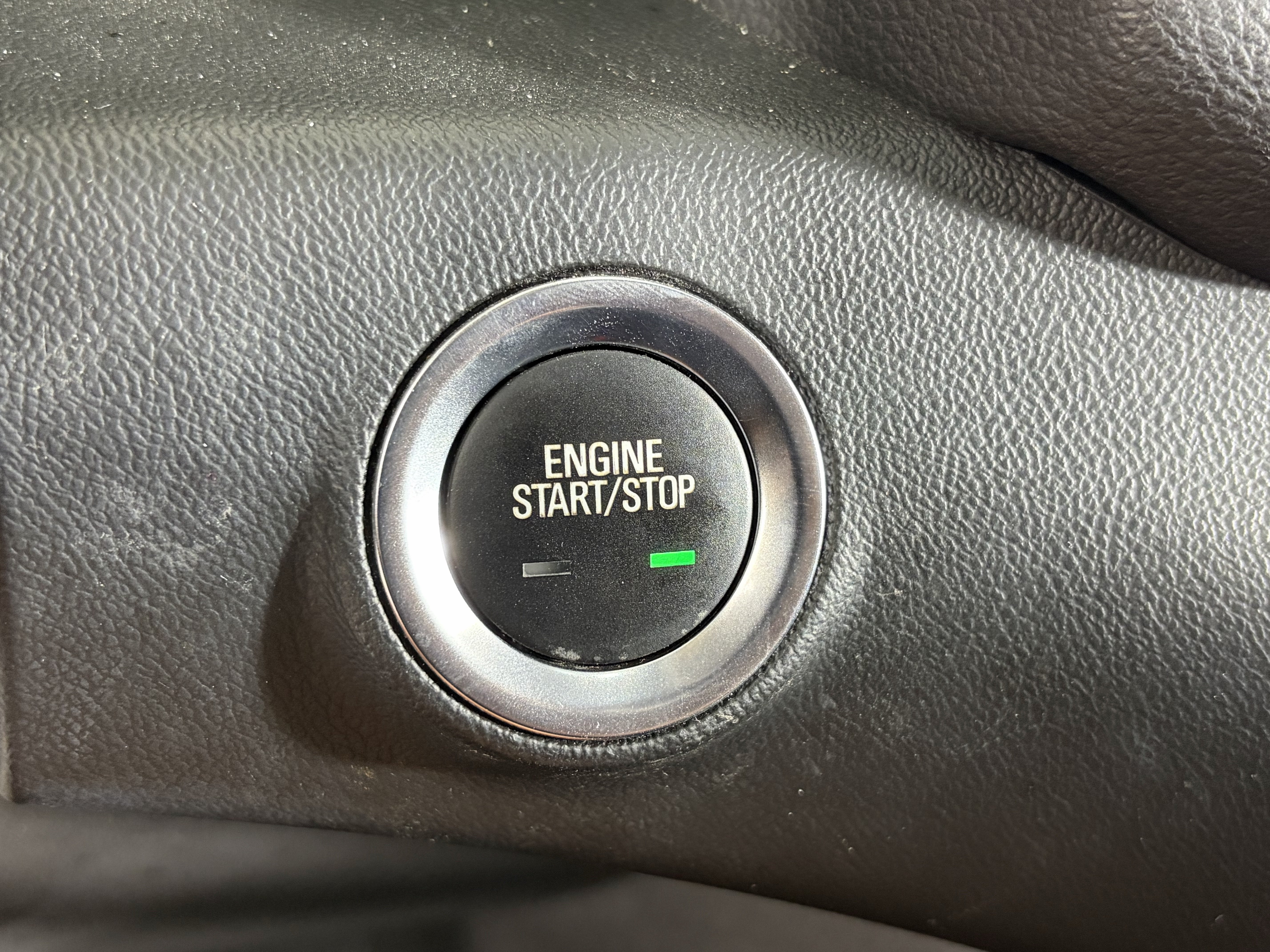 Used 2023 GMC Terrain SLE w/ Driver Convenience Package AWD/4WD image 30