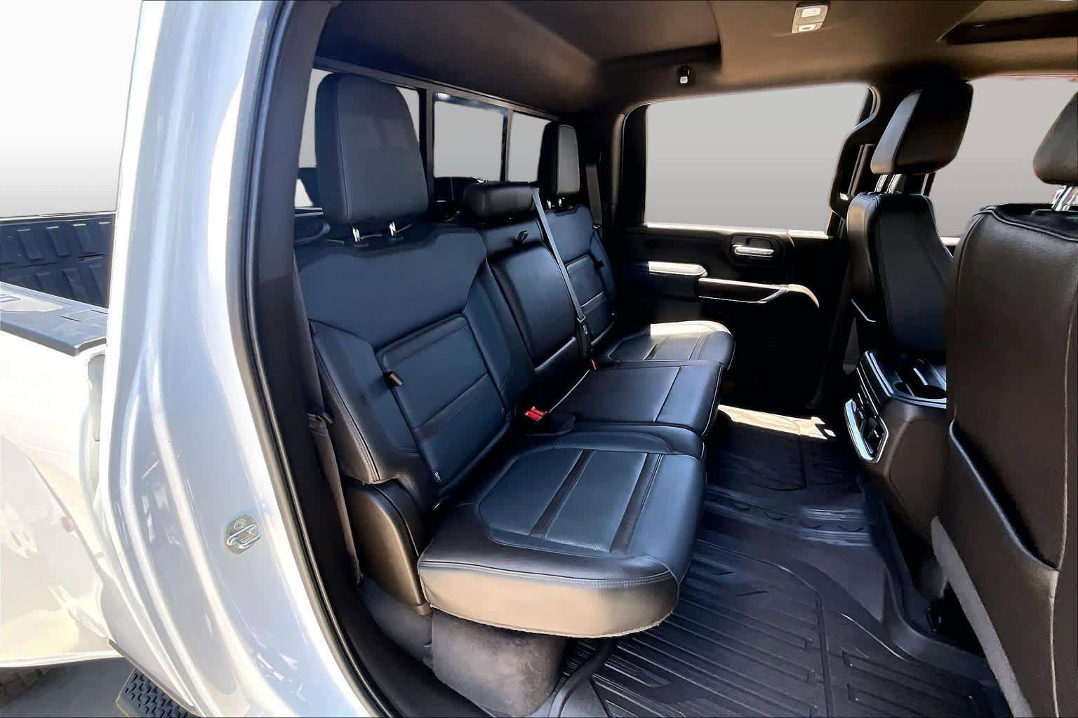 Used 2020 GMC Sierra 3500 Denali w/ Denali Ultimate Package AWD/4WD image 20
