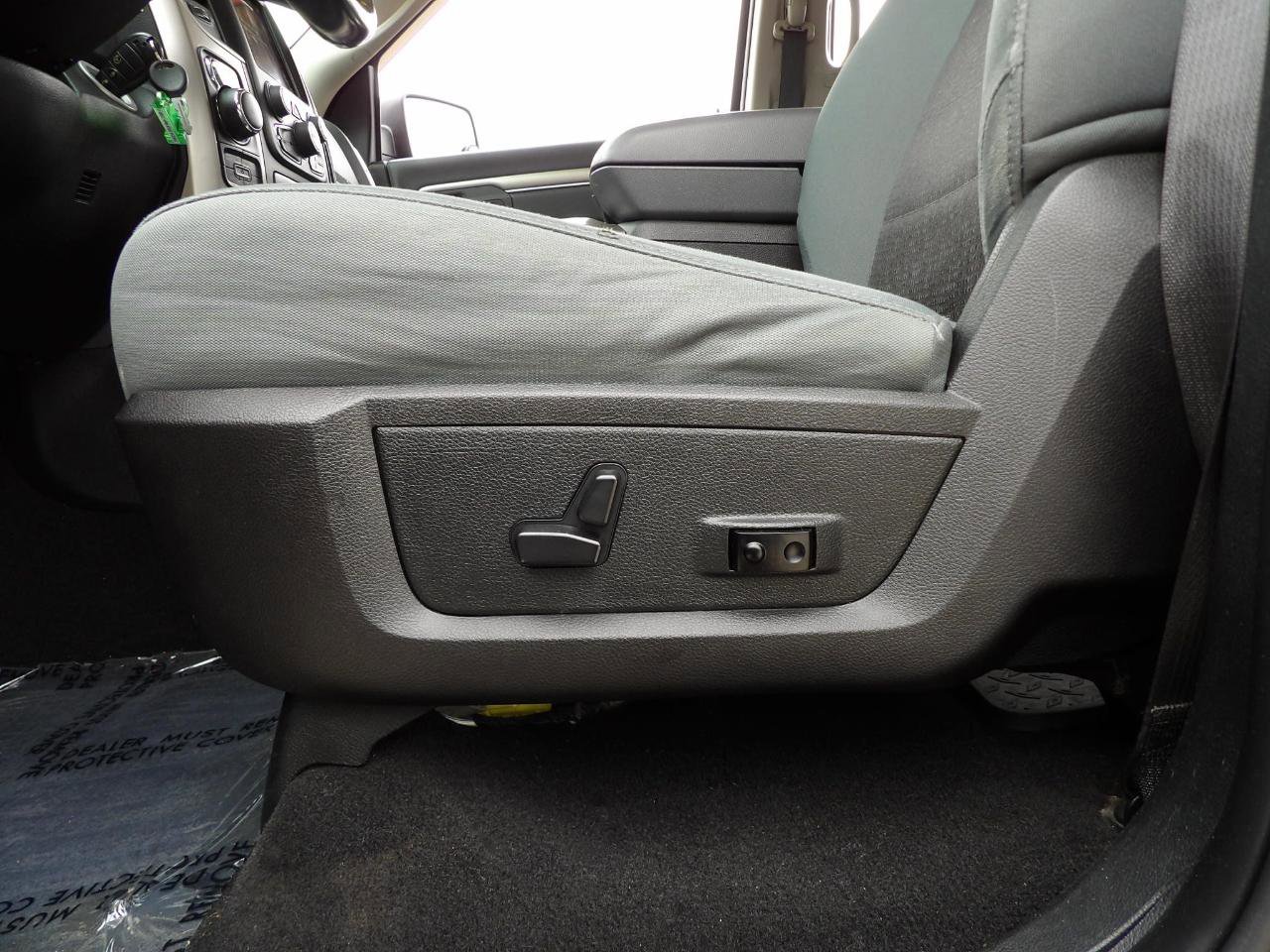 Used 2018 RAM 1500 Big Horn image 13