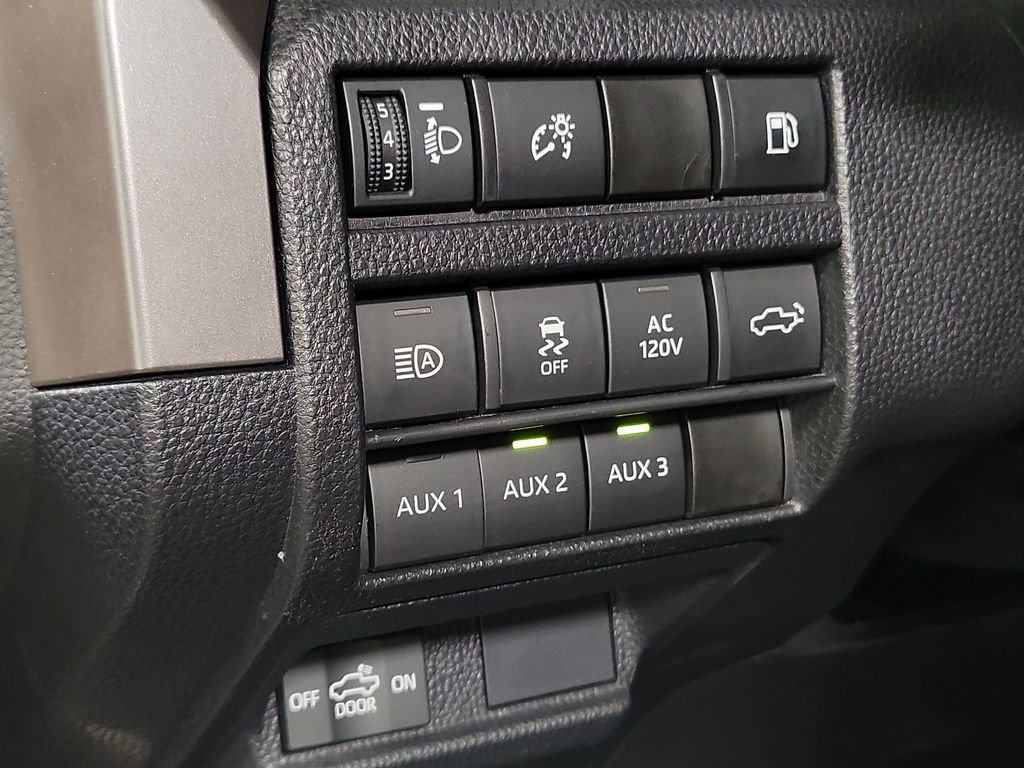 Used 2024 Toyota Tacoma TRD Off-Road w/ TRD Off Road Premium Package AWD/4WD image 27