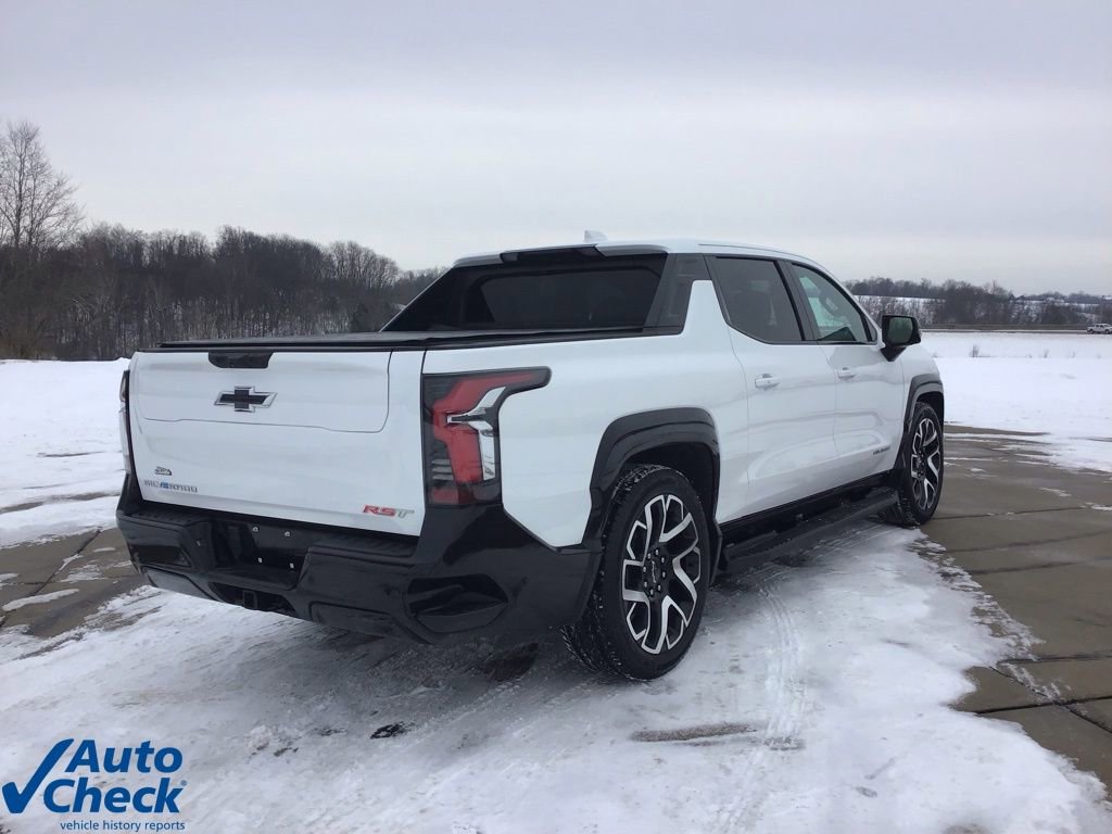 Used 2025 Chevrolet Silverado EV RST image 3
