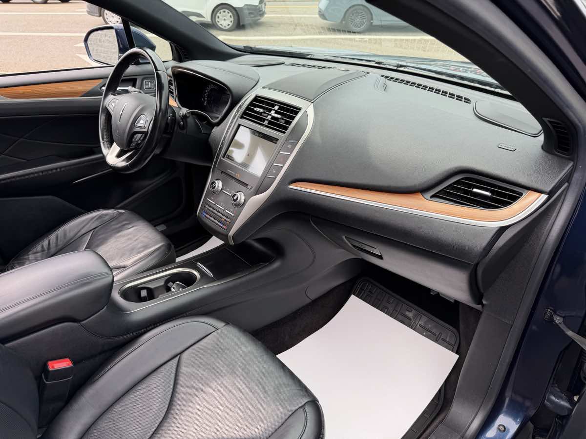 Used 2017 Lincoln MKC Reserve AWD/4WD image 18