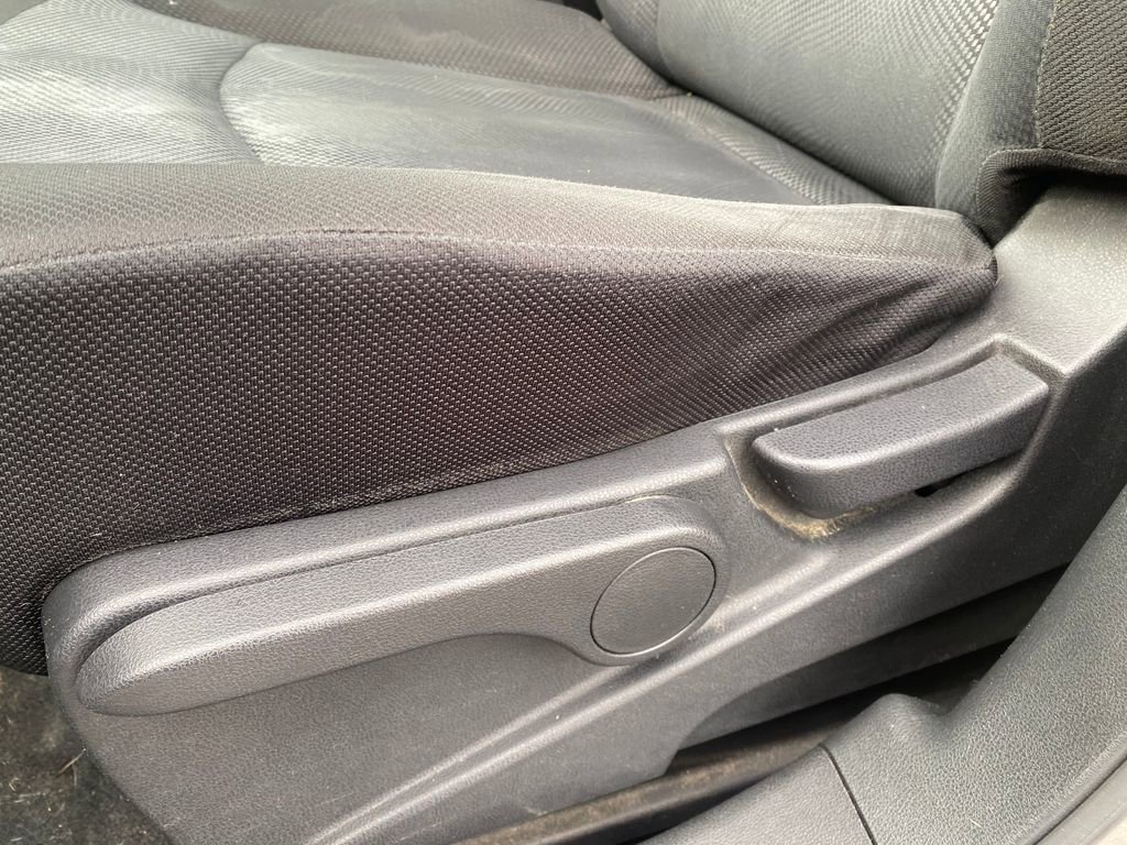 Used 2015 Nissan Rogue S image 10