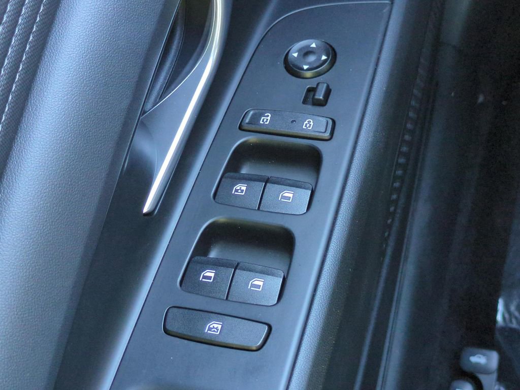 Certified 2023 Hyundai Elantra Limited image 22