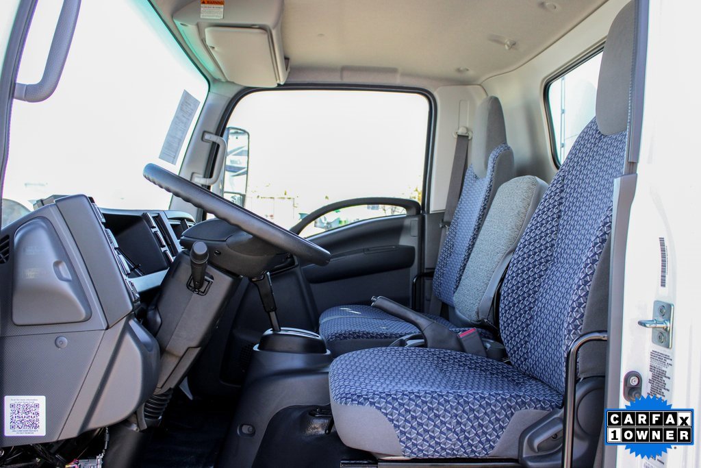 Used 2024 Isuzu NPR image 18