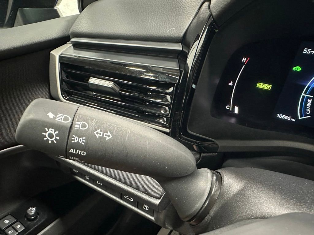 Used 2025 Toyota Camry LE FWD image 21