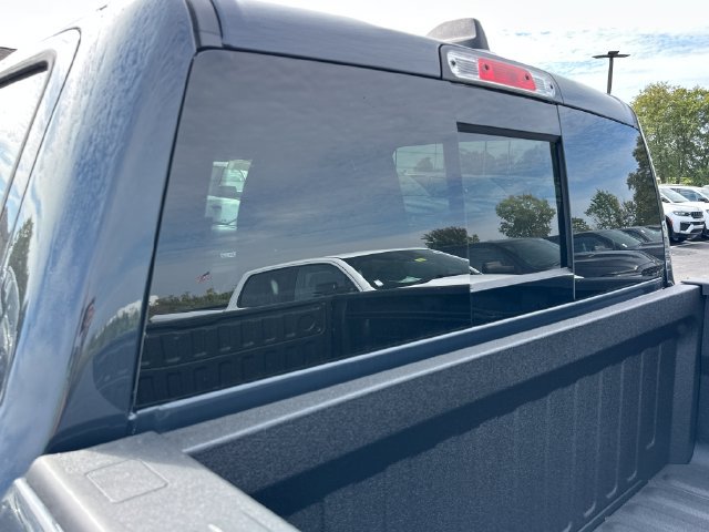 New 2027 RAM 1500 4x4 Crew Cab image 9