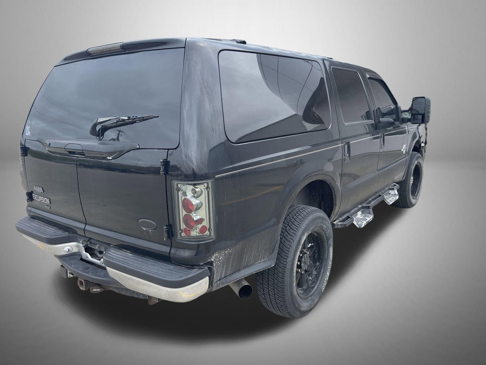 Used 2000 Ford Excursion XLT image 3
