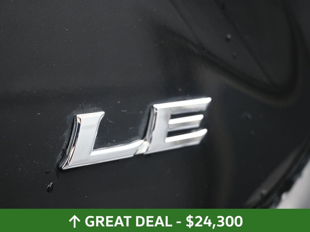 Used 2025 Toyota Camry LE image 18