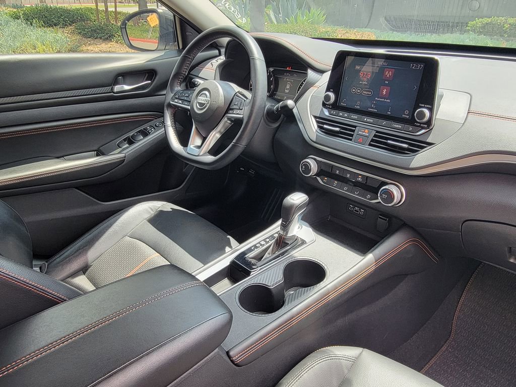 Used 2020 Nissan Altima 2.5 SR FWD image 10