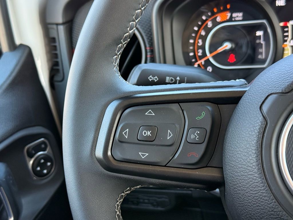 Used 2025 Jeep Wrangler Unlimited Rubicon image 18