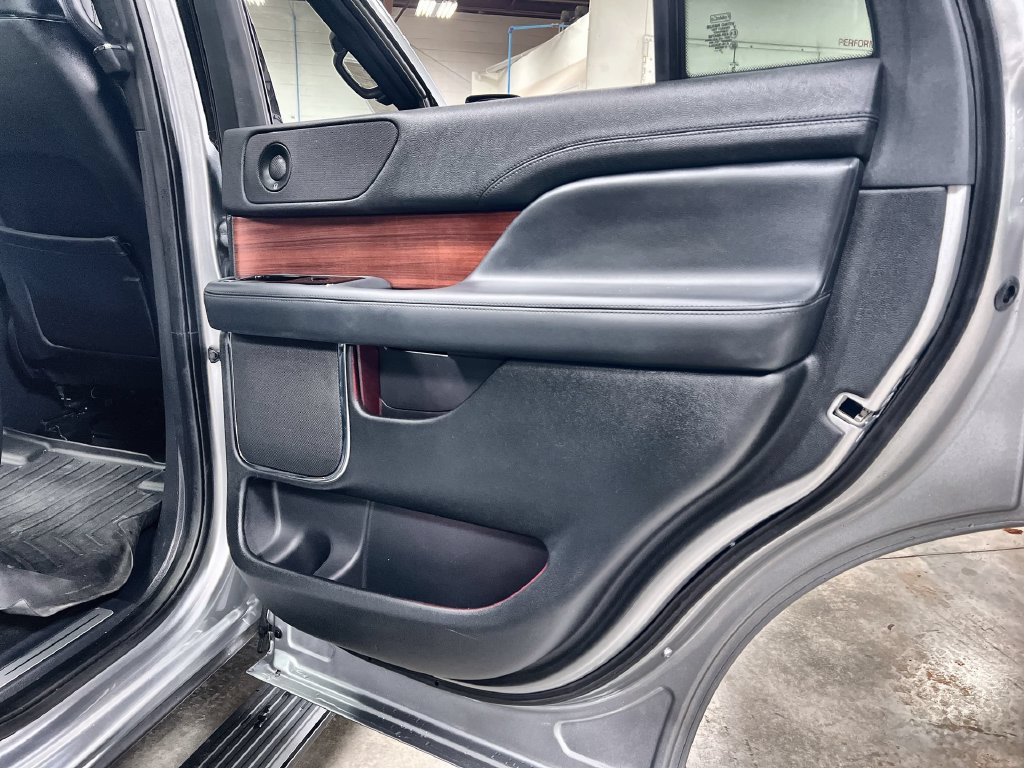 Used 2022 Lincoln Navigator Reserve RWD image 24