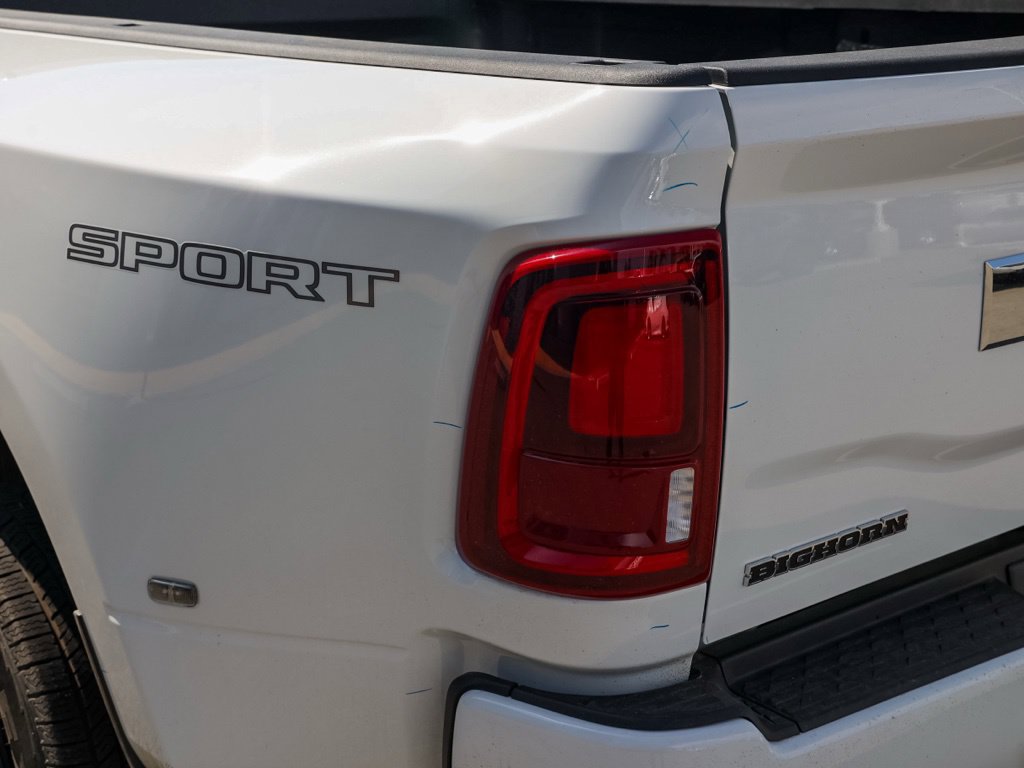 New 2026 RAM 3500 Big Horn AWD/4WD image 8