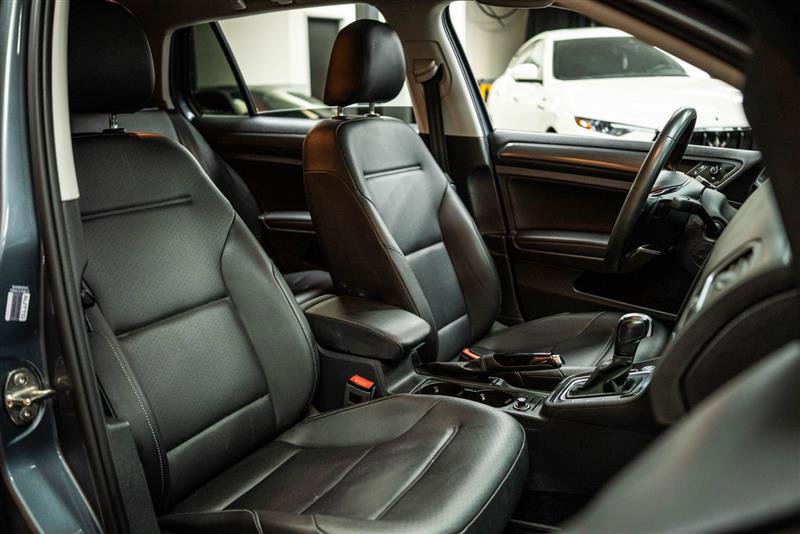 Used 2020 Volkswagen Golf 4-Door image 14