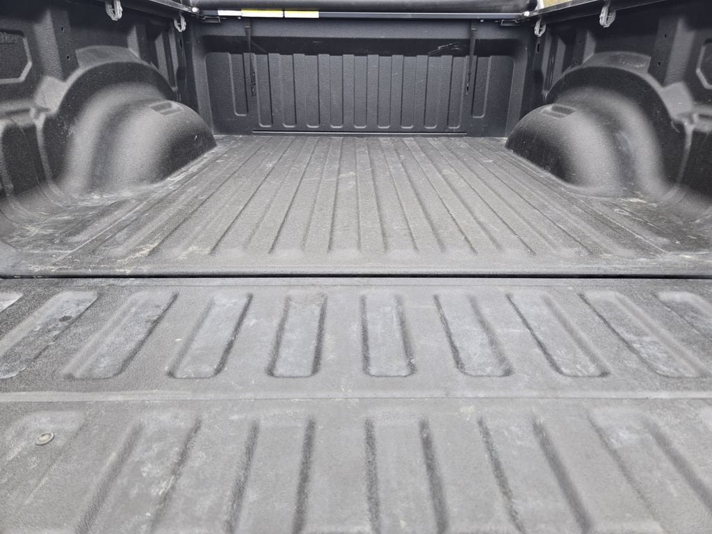 Used 2020 RAM 1500 Laramie AWD/4WD image 21