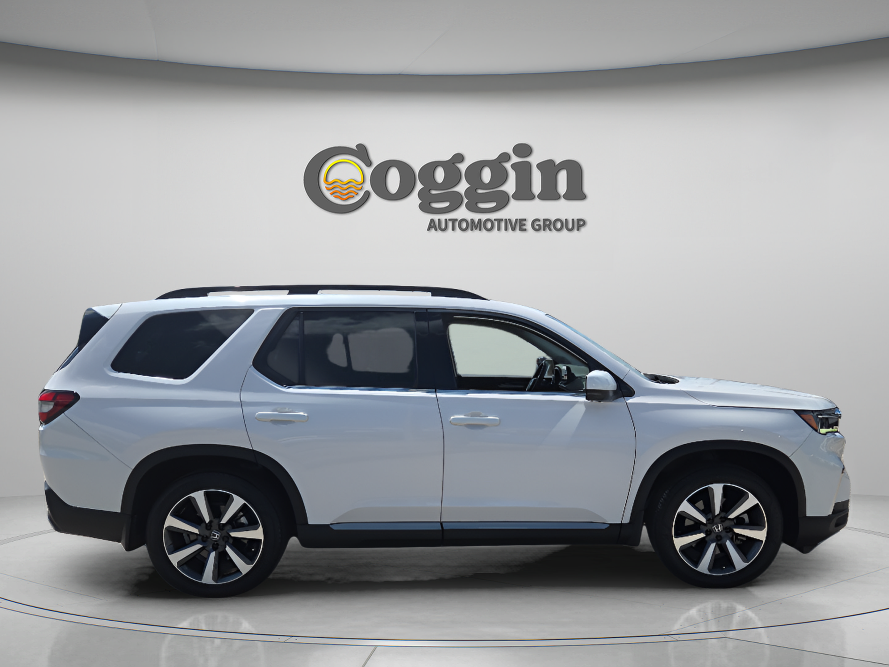 Used 2023 Honda Pilot Elite image 6