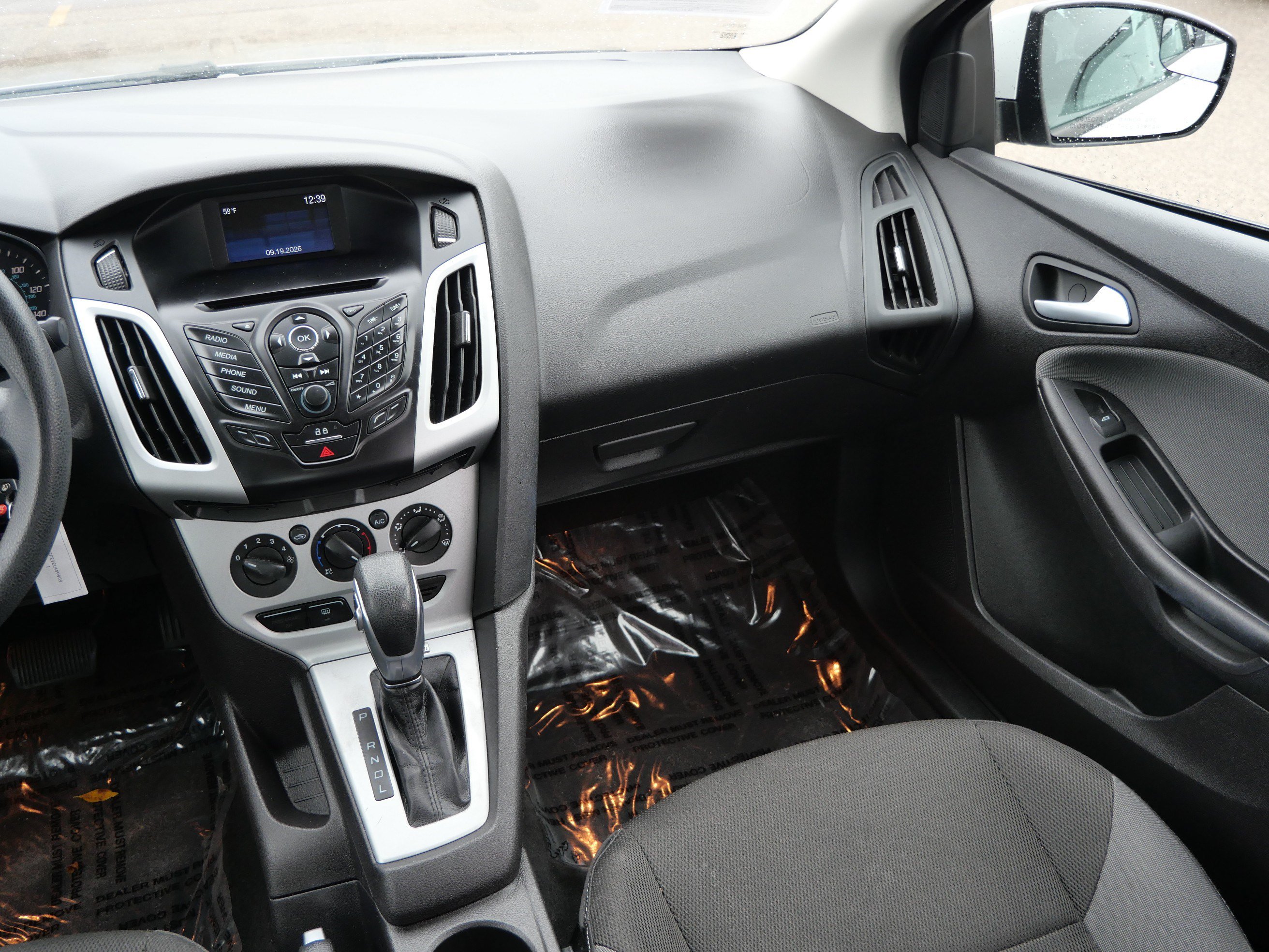 Used 2014 Ford Focus SE FWD image 11