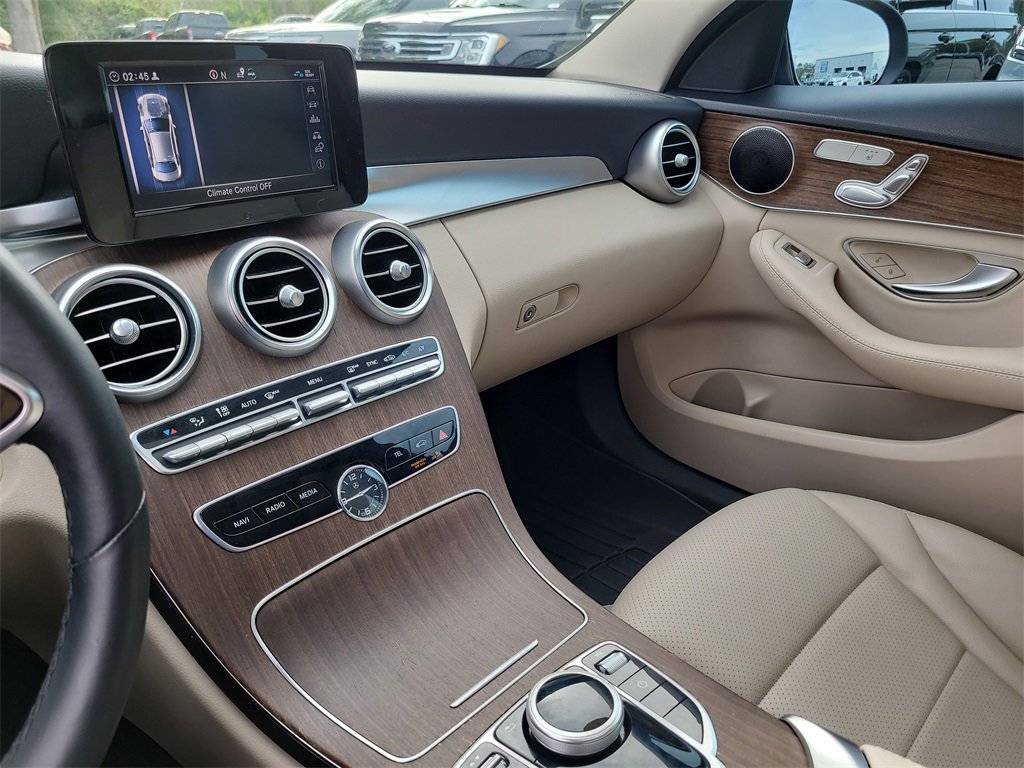 Used 2019 Mercedes-Benz C 300 C 300 image 19