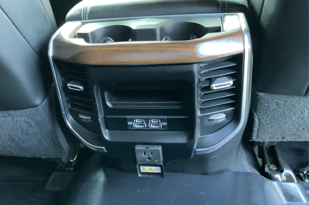 Used 2024 RAM 2500 Laramie AWD/4WD image 21