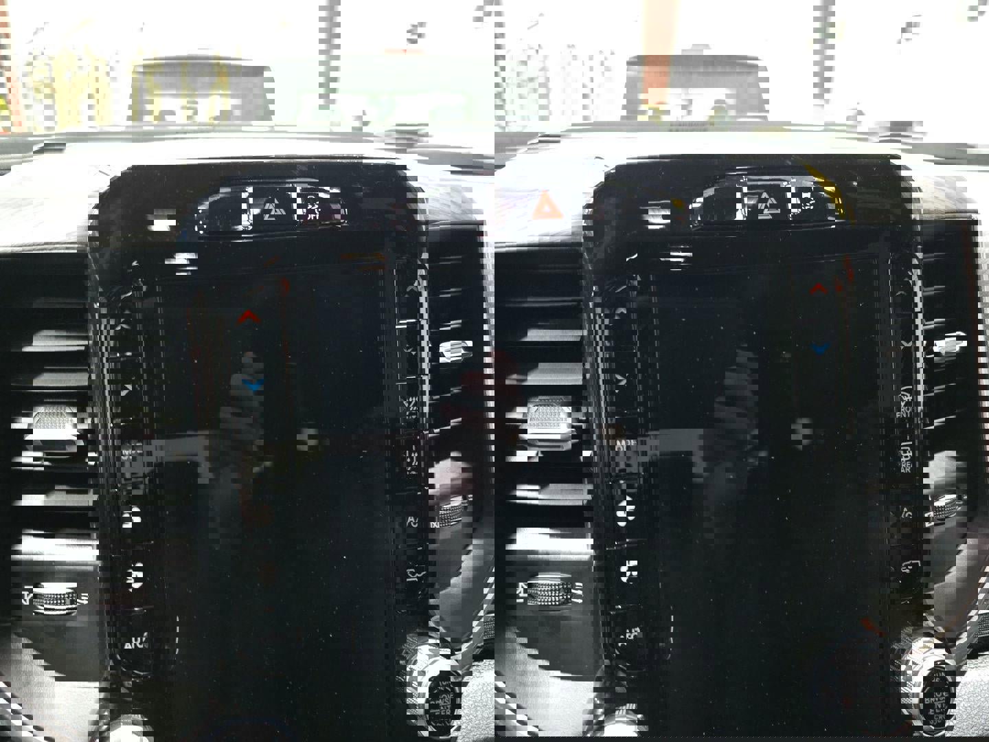 Used 2024 RAM 3500 Laramie w/ Sport Appearance Package image 13