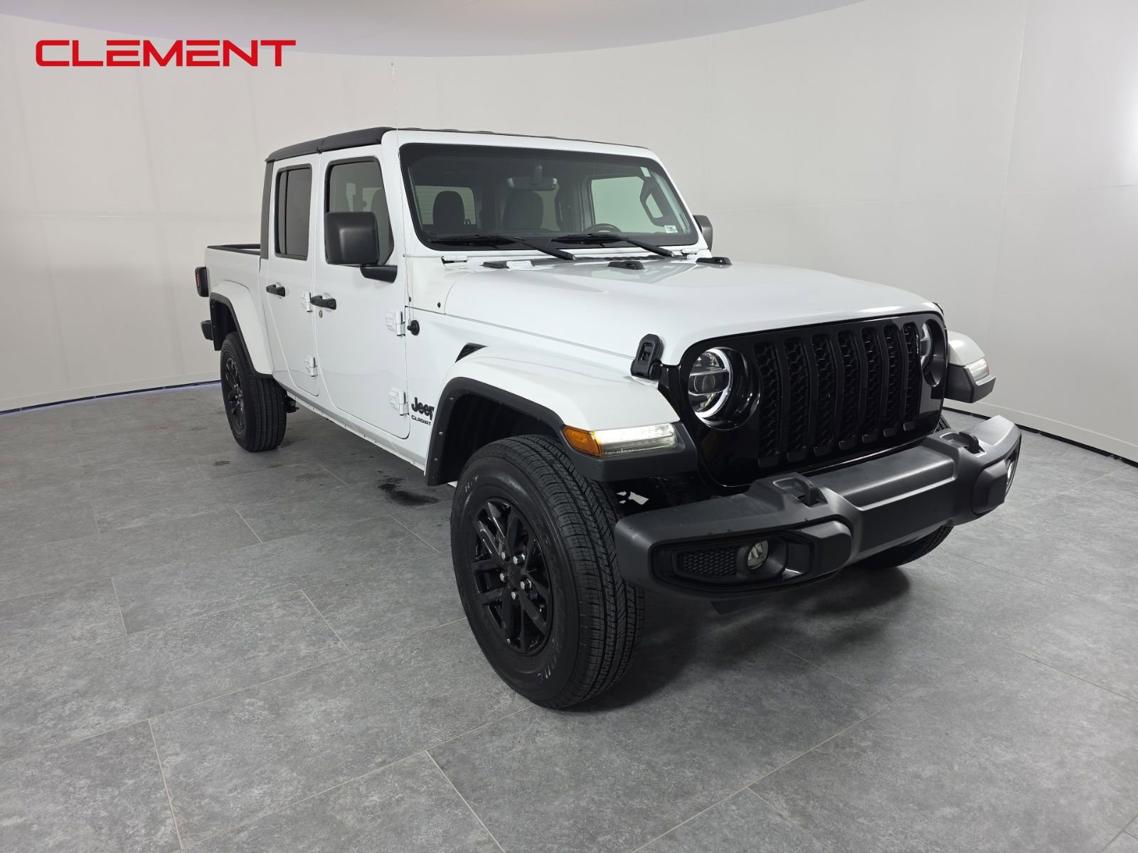 Used 2022 Jeep Gladiator Sport image 3