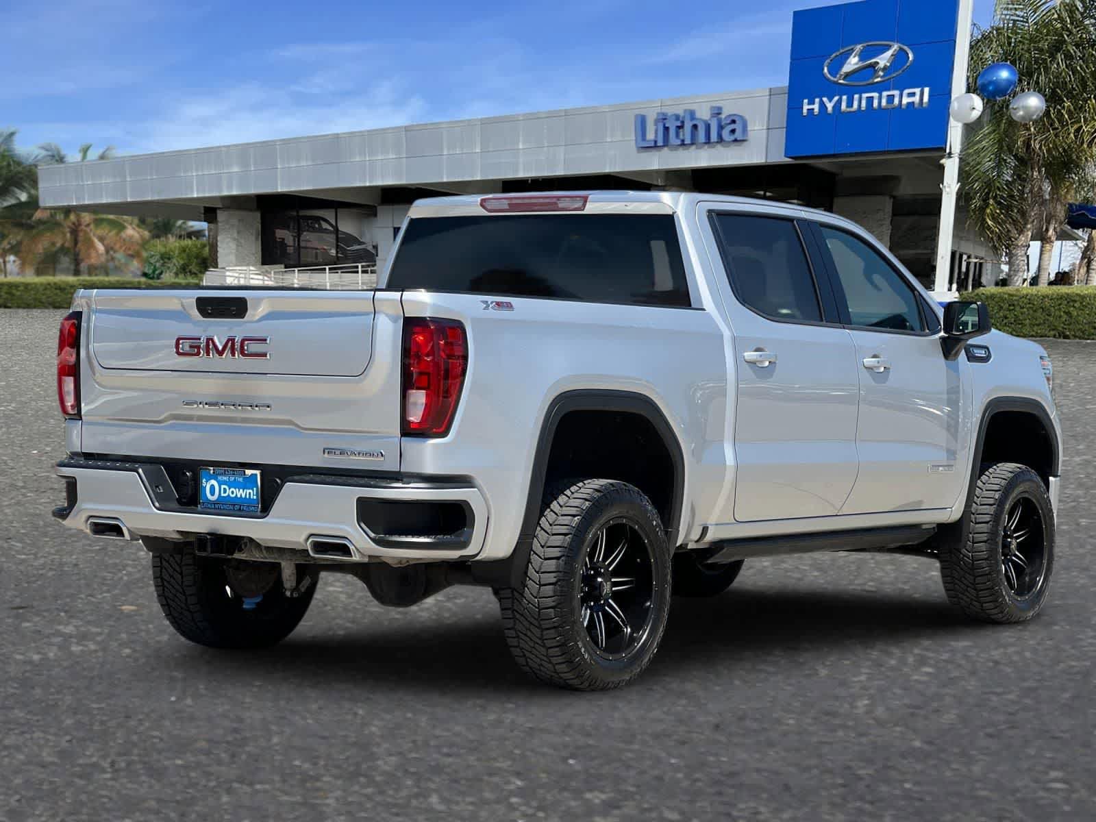 Used 2020 GMC Sierra 1500 Elevation w/ Elevation Value Package AWD/4WD image 3
