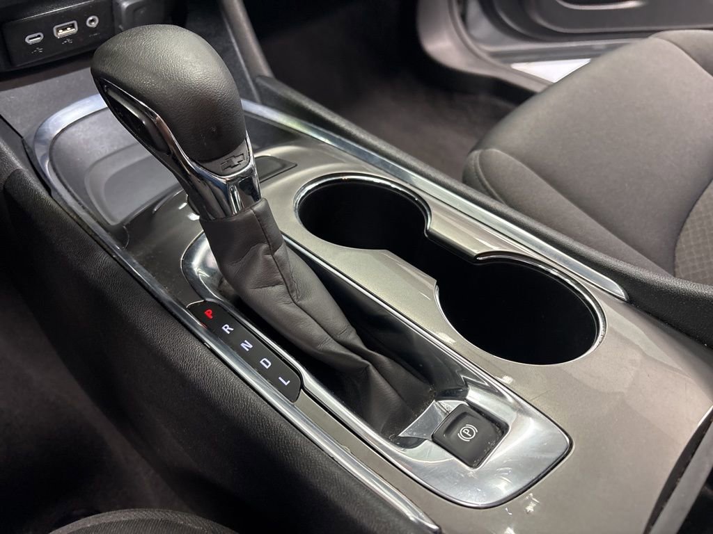 Used 2023 Chevrolet Malibu LT FWD image 36