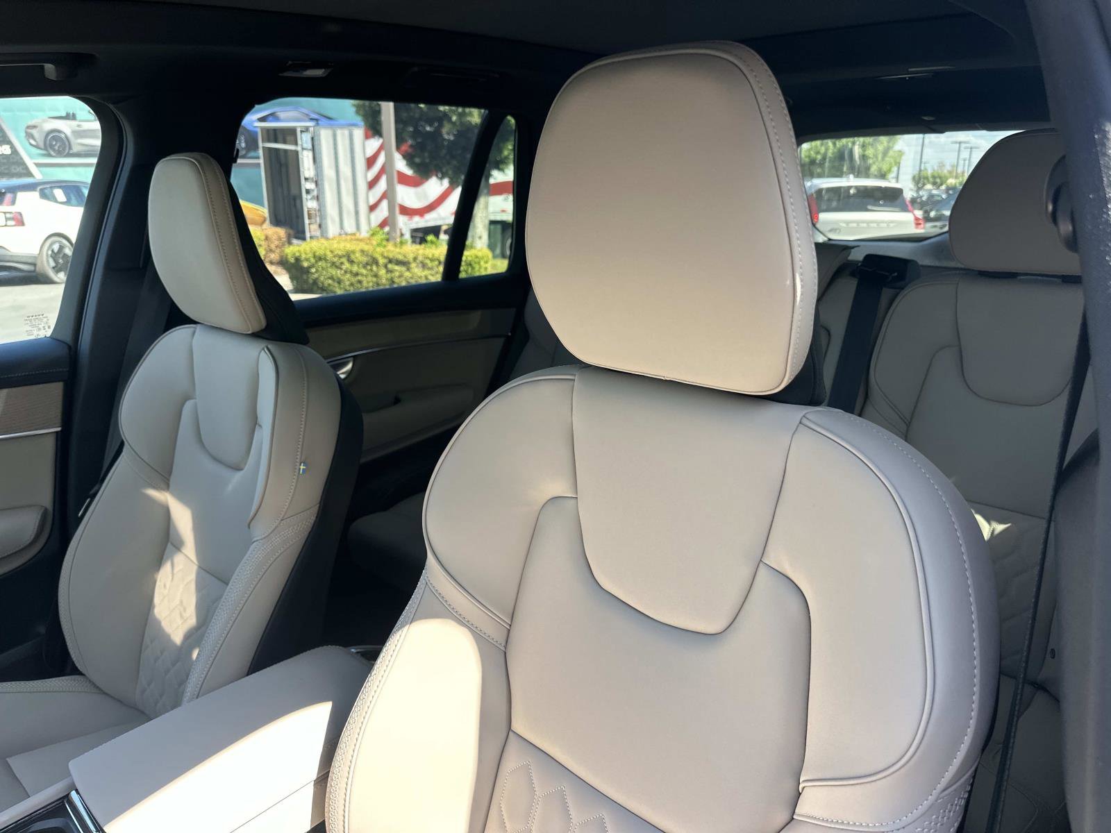 New 2026 Volvo XC90 T8 Plus image 15