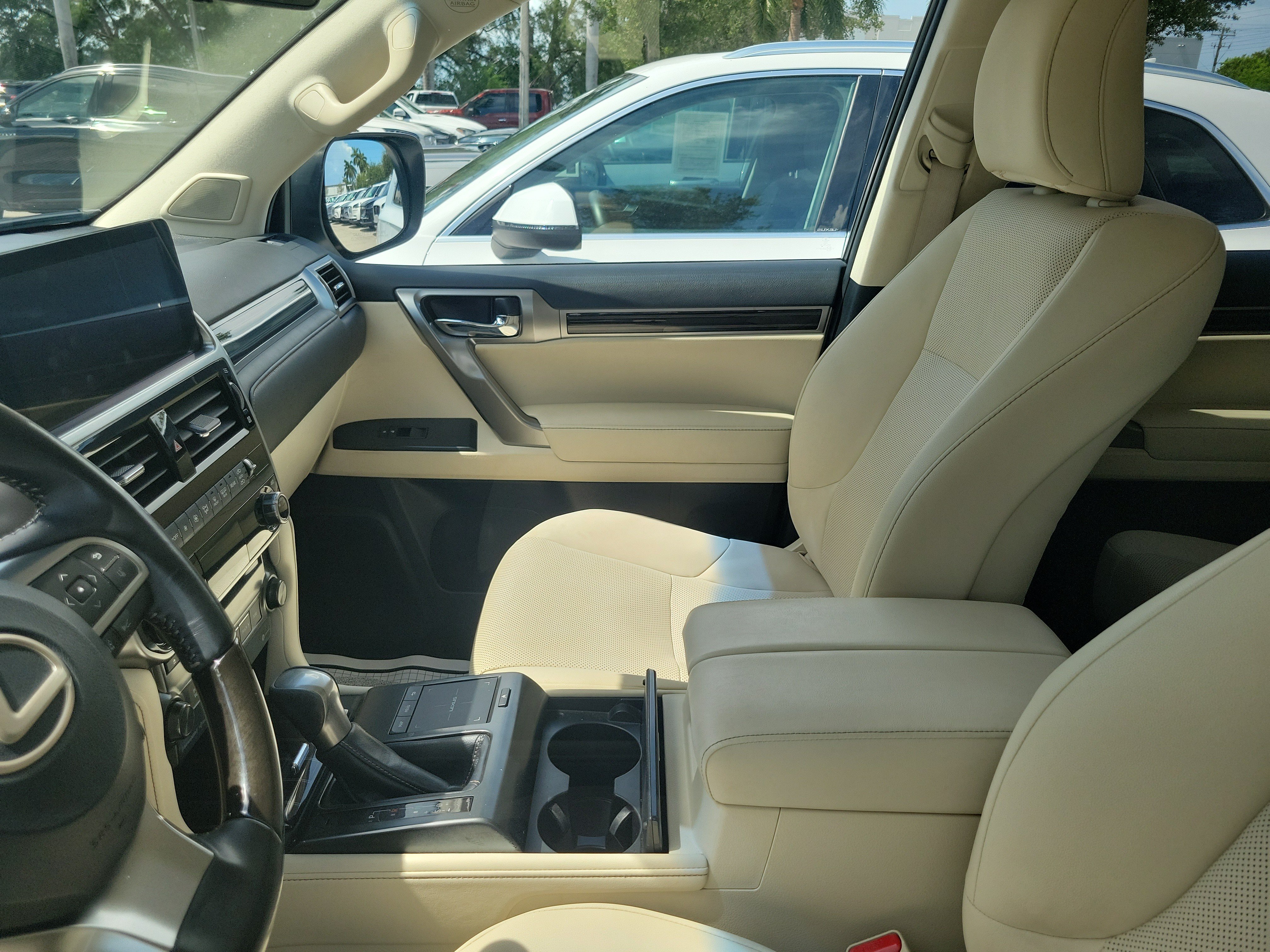 Used 2023 Lexus GX 460 Premium w/ Premium Package AWD/4WD image 13