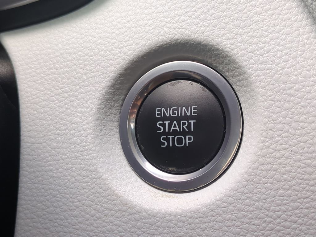 Used 2022 Toyota Corolla SE image 30