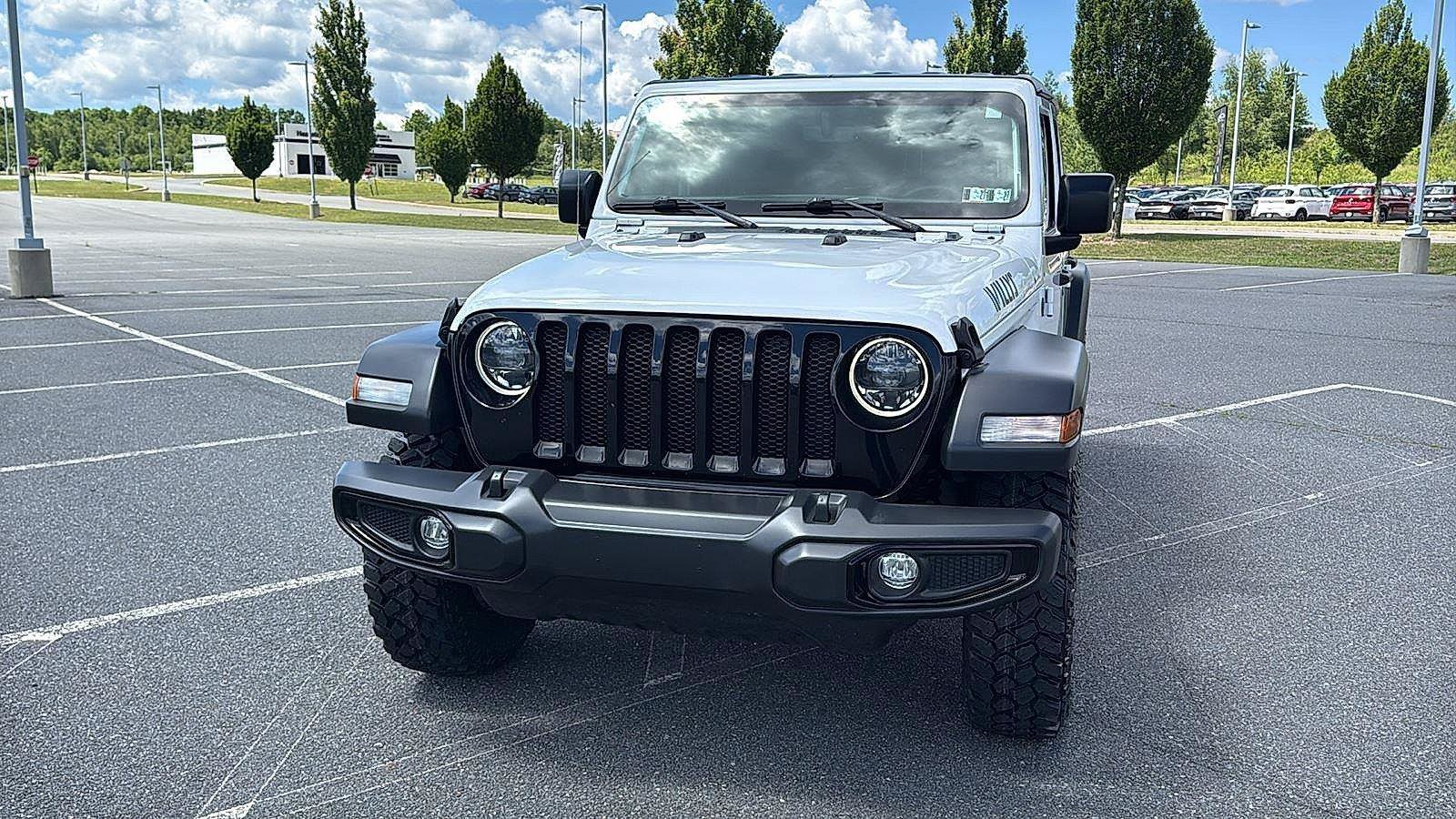 Used 2023 Jeep Wrangler Unlimited Sport AWD/4WD image 15