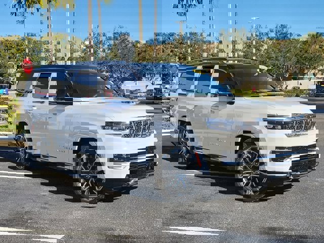 Used 2024 Jeep Grand Wagoneer L Series III w/ Rear Seat Video Group 1 image 35