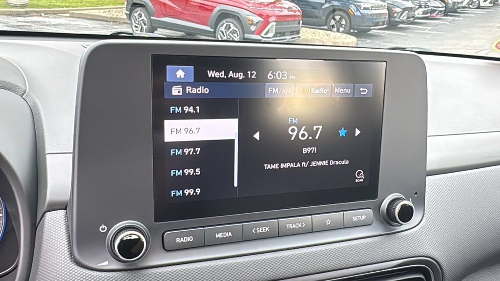 Used 2023 Hyundai Kona SE FWD image 18