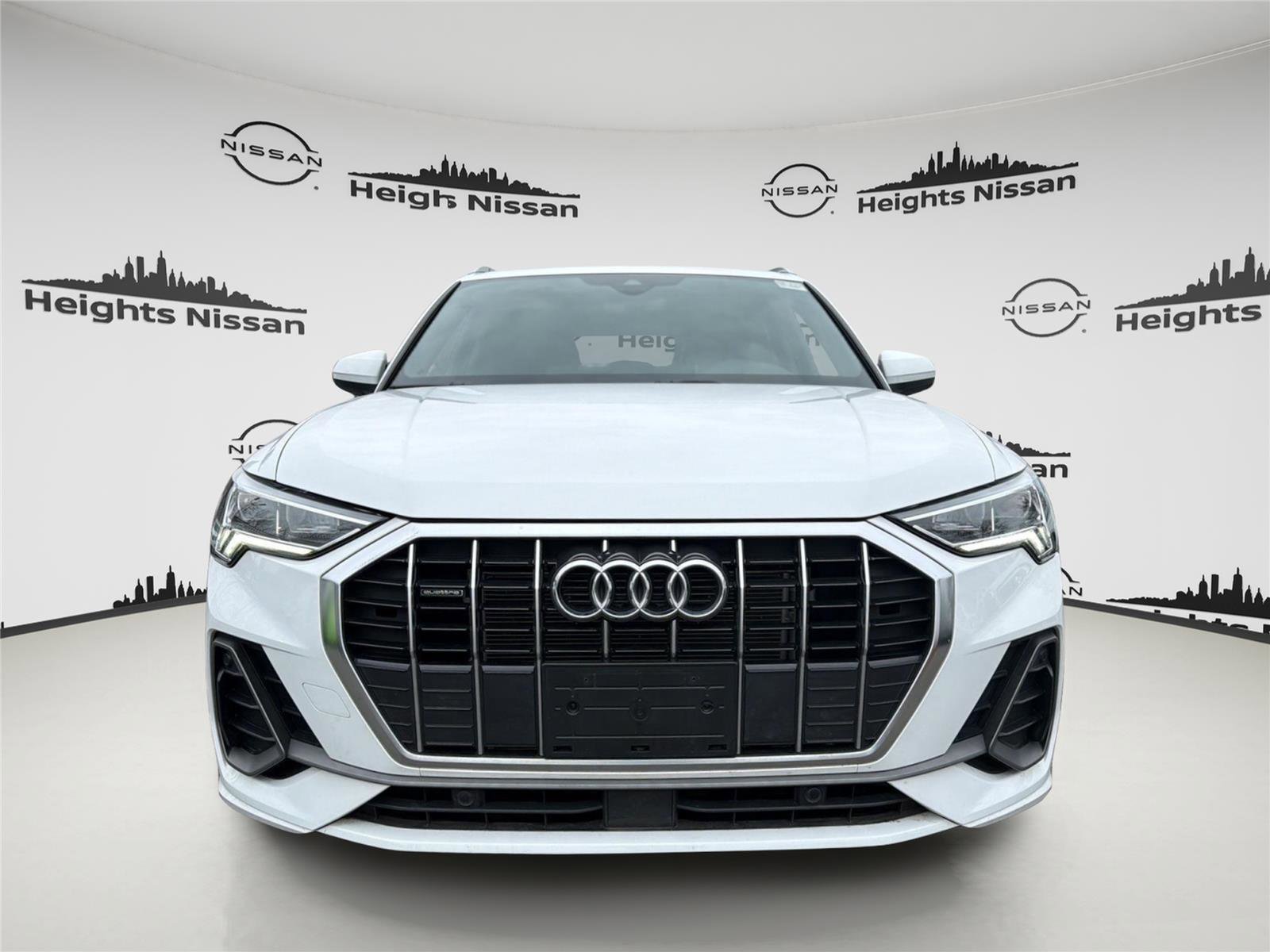 Used 2025 Audi Q3 2.0T Premium image 9