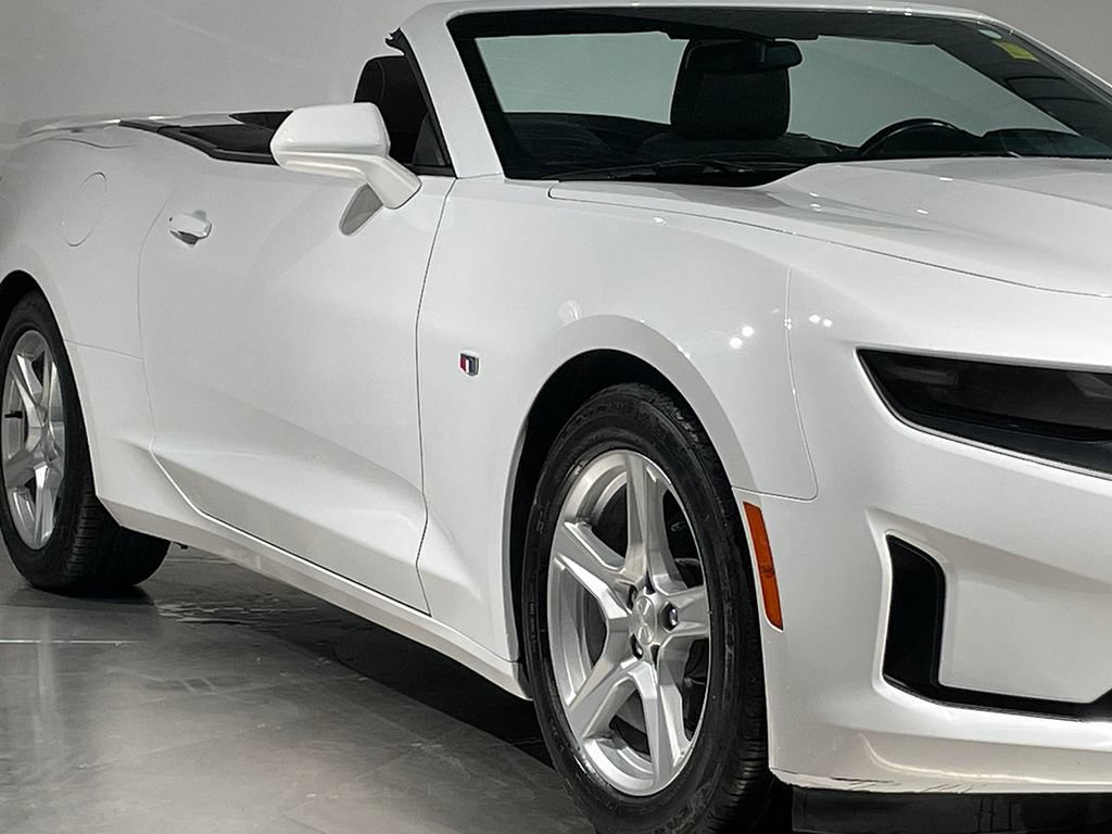 Used 2019 Chevrolet Camaro LT RWD image 20