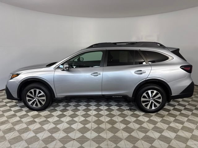 Used 2020 Subaru Outback Premium AWD/4WD image 4